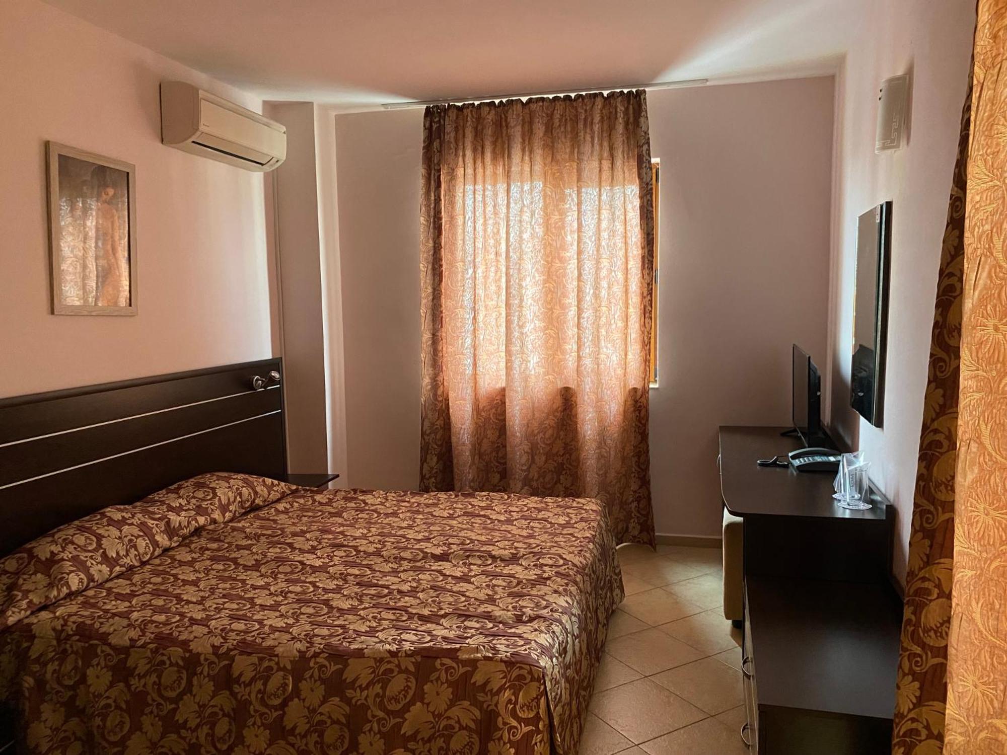 Hotel Atol Slantchev Briag Extérieur photo